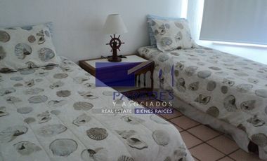 A24 casa privada con 6 recamaras y alberca Ixtapa