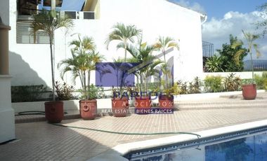 A24 casa privada con 6 recamaras y alberca Ixtapa