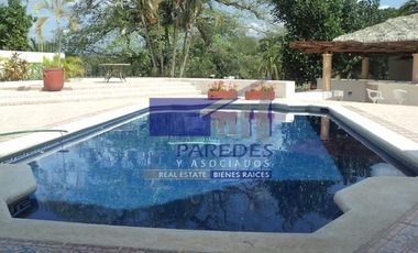 A24 casa privada con 6 recamaras y alberca Ixtapa