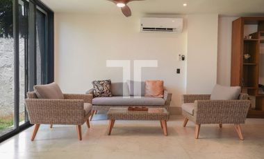 Casa en renta de 4 recámaras Residencial Bahía Zona Hotelera Cancún