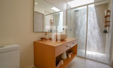 Casa en renta de 4 recámaras Residencial Bahía Zona Hotelera Cancún
