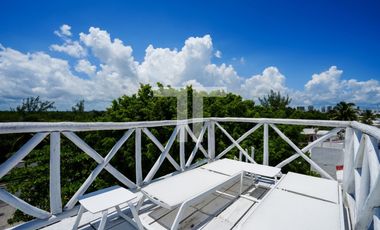 Casa en renta de 4 recámaras Residencial Bahía Zona Hotelera Cancún