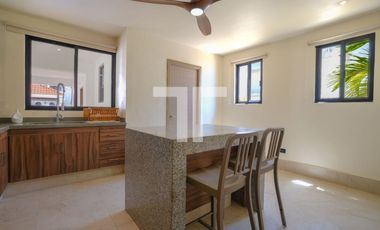 Casa en renta de 4 recámaras Residencial Bahía Zona Hotelera Cancún