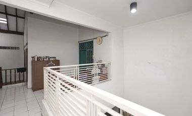 Rumah LT 120 Strategis 10 Mnt ke Pintu Tol Cikunir 6 Bisa KPR J-44629