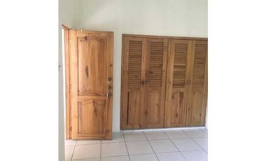 Vendo casa rentera Sur de Guayaquil,barrio del seguro