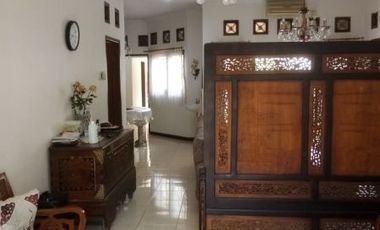 Rumah Bagus Dengan Parkiran Luas Di Pisangan Ciputat Timur -TD 5202 BR