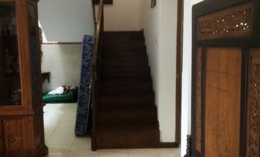 Rumah Bagus Dengan Parkiran Luas Di Pisangan Ciputat Timur -TD 5202 BR