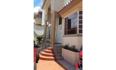 casa en venta  de lujo y terreno  en venta cerca de la remigio crespo parr, sucre, el batan