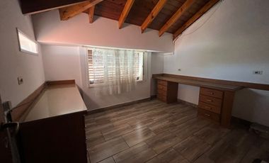 Chalet en Venta Ramos Mejia / La Matanza (A004 4261)