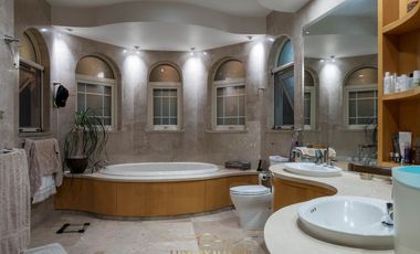 Casa en venta bugambilias