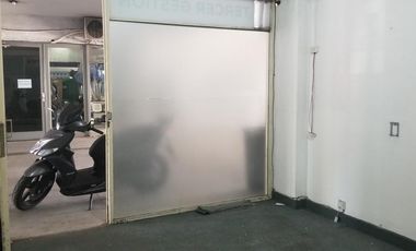 Local en venta/ alquiler en galeria-  Lomas San Isidro - Marquez y Rolon