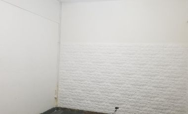 Local en venta/ alquiler en galeria-  Lomas San Isidro - Marquez y Rolon
