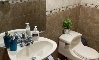 casa en arriendo/venta en la cumbre. Cod V10118