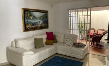 casa en arriendo/venta en la cumbre. Cod V10118