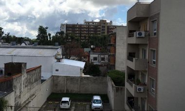 VaqueraPropiedades vende moderno departamento en San Fernando. Libertador al rio.