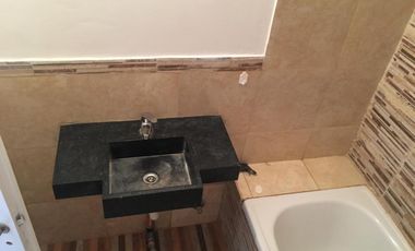 VaqueraPropiedades vende moderno departamento en San Fernando. Libertador al rio.