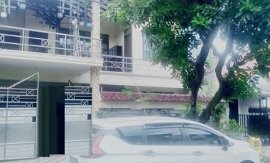 Dijual Rumah Siap Huni Murah 2 lantai di Jemur Andayani, Surabaya