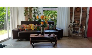 VENDE CASA EN Cond. Guayacanes Casas