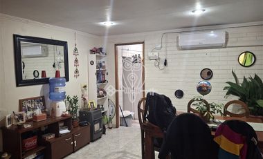 Casa en venta 3 dorm.2 baños-3 estacionamientos en La Granja