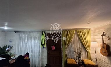 Casa en venta 3 dorm.2 baños-3 estacionamientos en La Granja