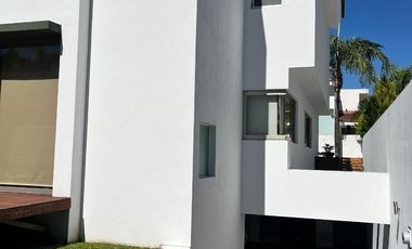Casa en Venta en Valle Real - Coto Montecarlo 9