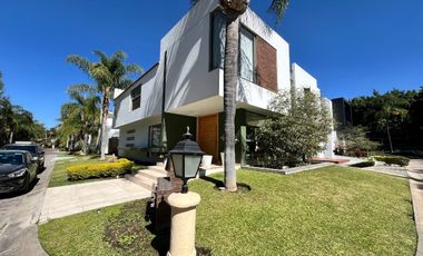 Casa en Venta en Valle Real - Coto Montecarlo 9