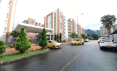 apartamento en arriendo en conjunto residencial malaca piso 5. Cod A13713