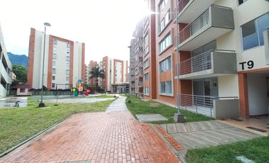 apartamento en arriendo en conjunto residencial malaca piso 5. Cod A13713