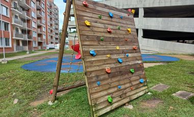 apartamento en arriendo en conjunto residencial malaca piso 5. Cod A13713