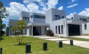 COSTA ESMERALDA - ECUESTRE 408 - VENTA