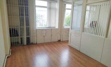oficina en arriendo en las nieves. Cod A4964