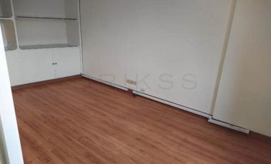 oficina en arriendo en las nieves. Cod A4964