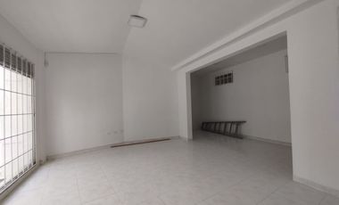 oficina en arriendo en pinares. Cod A116408