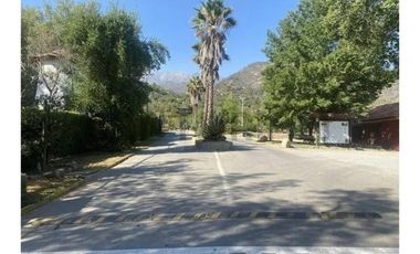 Se vende parcela en condominio Piedra Molino