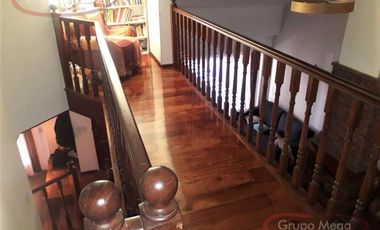 CASA 4 AMB C/COCHERA Y FONDO LIBRE