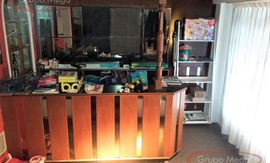 CASA 4 AMB C/COCHERA Y FONDO LIBRE