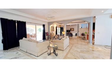 ¡A precio de oportunidad Residencia en Club del Golf Coronado!