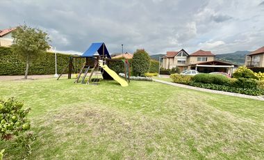 casa en venta en cajicá- variante. Cod V5648