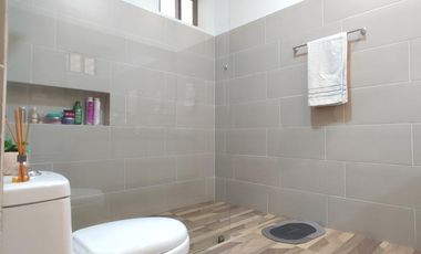 casa en venta en via bocono. Cod V28799