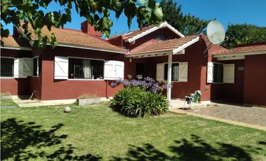 Casa 3 ambientes Barrio Santa Elena