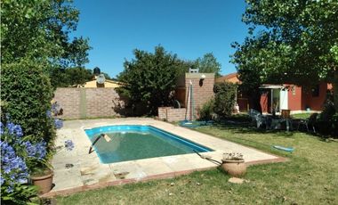 Casa 3 ambientes Barrio Santa Elena
