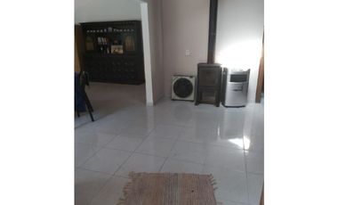 Casa 3 ambientes Barrio Santa Elena