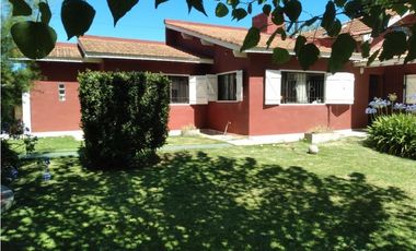 Casa 3 ambientes Barrio Santa Elena