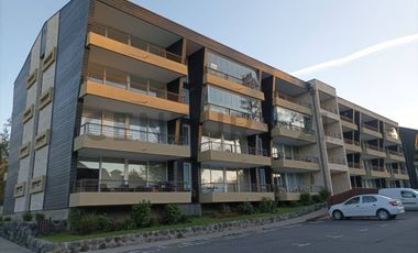 DEPARTAMENTO EXCLUSIVO CONDOMINIO CAMINO AL VOLCAN, A 2 KM DEL CENTRO DE PUCON