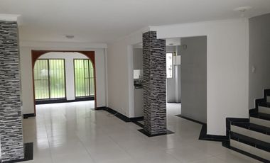 casa en arriendo en alamos. Cod A5738