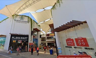3 locales comerciales en esquina dentro de Plaza comercial
