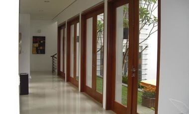 DIJUAL CEPAT RUMAH VILLA NYAMAN UDARA SEJUK VIEW OK @LEMBANG