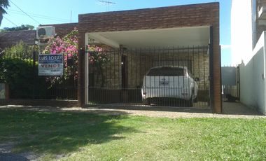 Chalet ubicado a 500 metros de Avenida Berlín