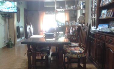 Chalet ubicado a 500 metros de Avenida Berlín