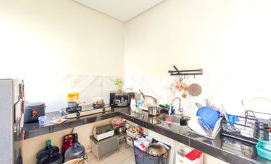 Rumah 2 Lt SHM 5 Mnt ke Mall Paradise Walk Serpong Dibantu KPR J-43170